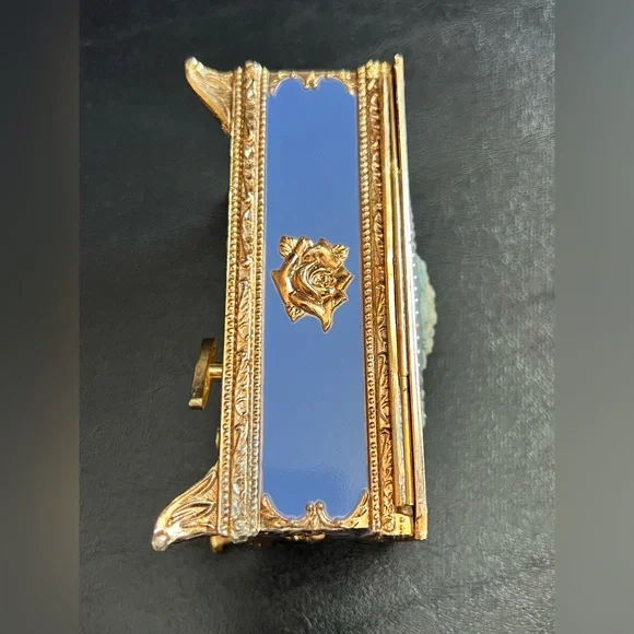 Blue Cameo Music Jewelry Box Plays ‘Wind Beneath My Wings Gold Accents Japan BMG